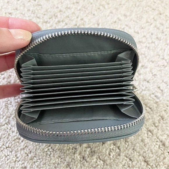 Pixie Mood Ida Credit Card Holder RFID Blocking Zip Recycled Vegan Blue Travel - Picture 3 of 5